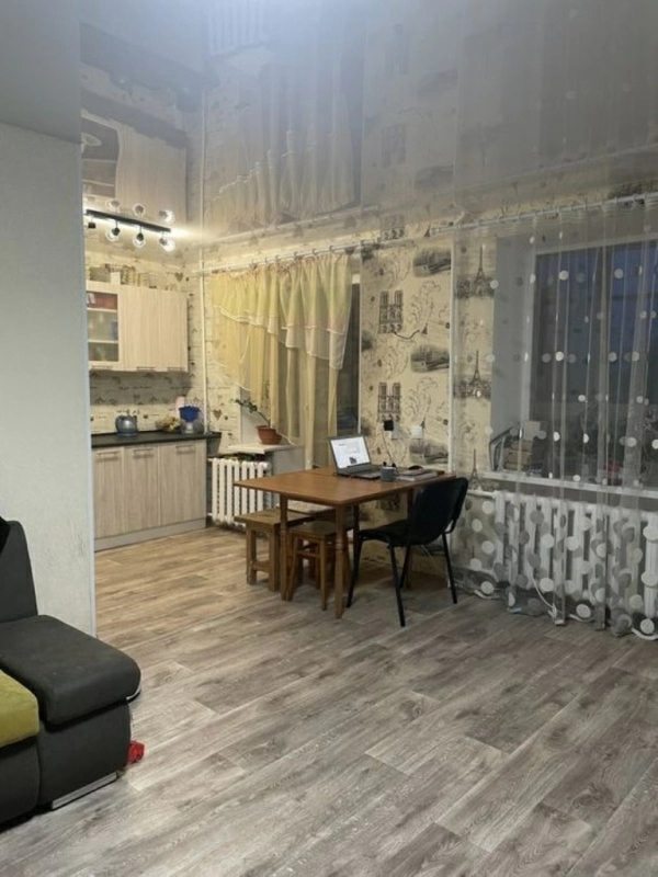 Продаж квартири. 3 rooms, 70 m², 6th floor/16 floors. Запорожское шоссе, Дніпро. 